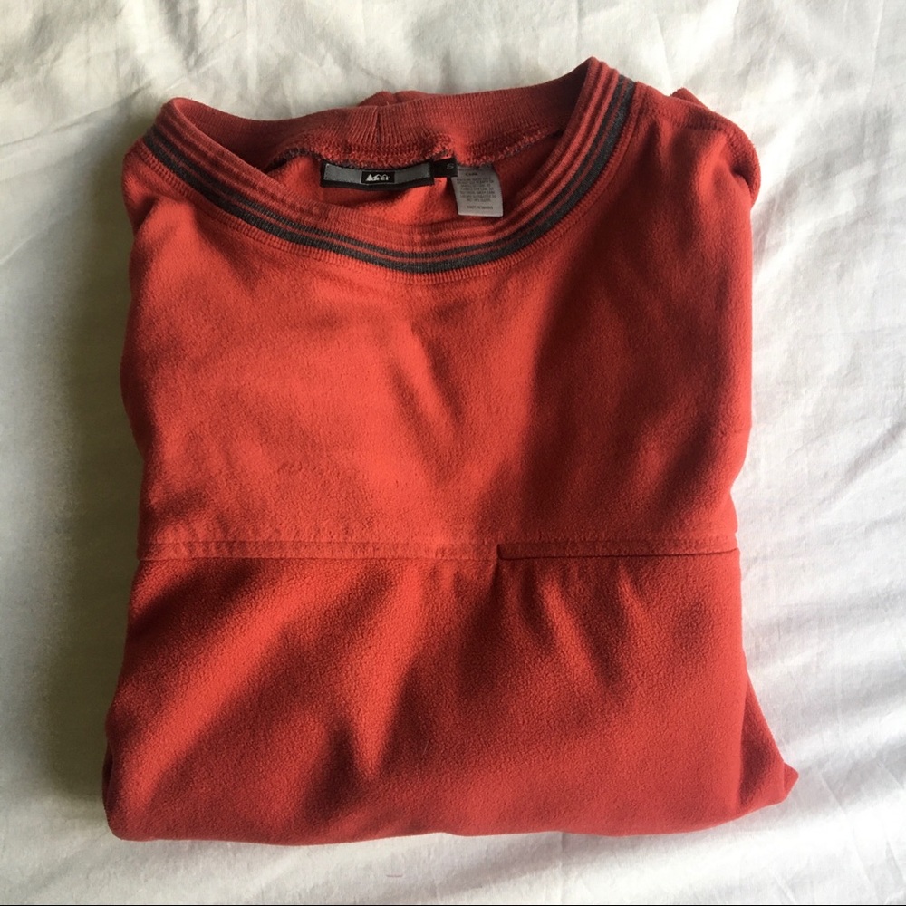 REI crewneck
